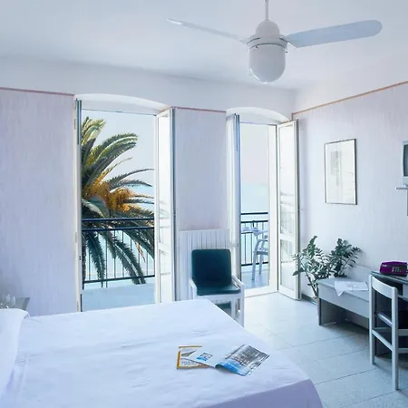 Hotell Danio Lungomare Alassio
