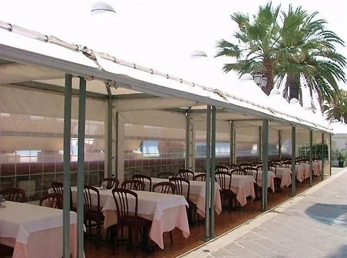 Hotel Danio Lungomare 3*