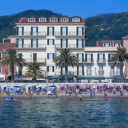 Danio Lungomare 阿拉西奥