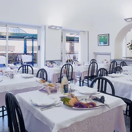 酒店 Danio Lungomare 阿拉西奥