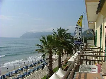 Danio Lungomare 3* Alassio