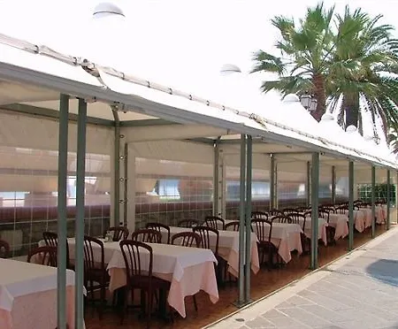 酒店 Danio Lungomare 3*